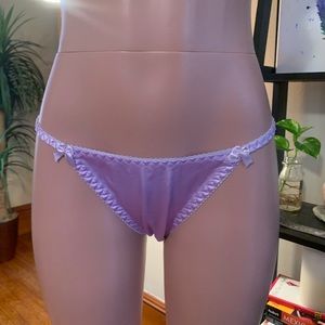 NWOT 100% silk panties size medium